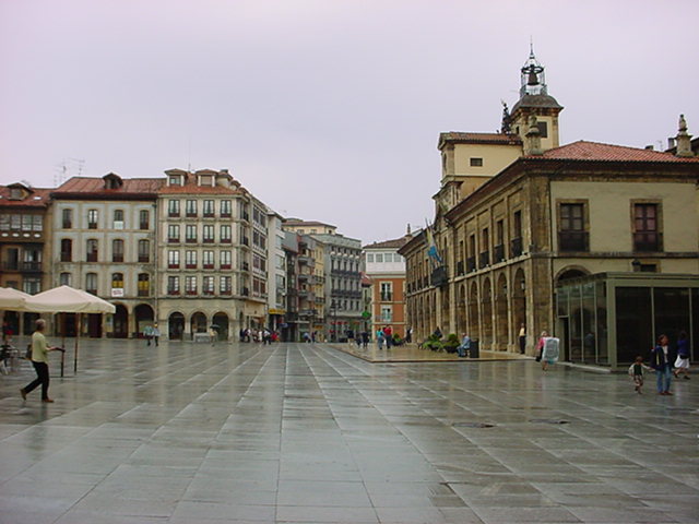 Aviles-Plza. Ayuntamiento.jpg